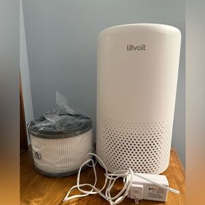 Levoit Vista 200 Air Purifier & 1 New HEPA Filter
